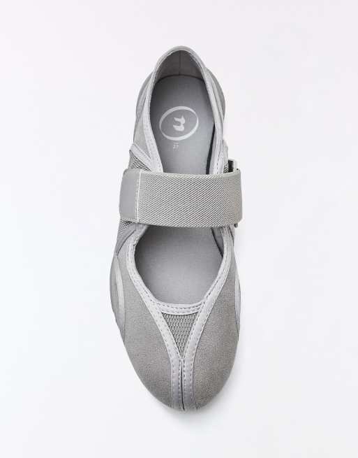 Bershka sportieve ballerina's in grijs, 3 van 6
