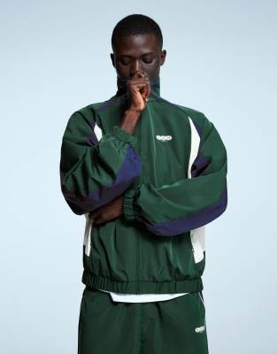 Sportjacke aus Funktionsgewebe in Grün Grün XS