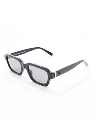 Bershka Square Frame Sunglasses In Black