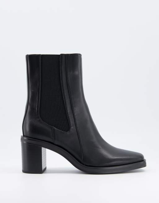 Bershka square toe boots with chunky heel in black | ASOS