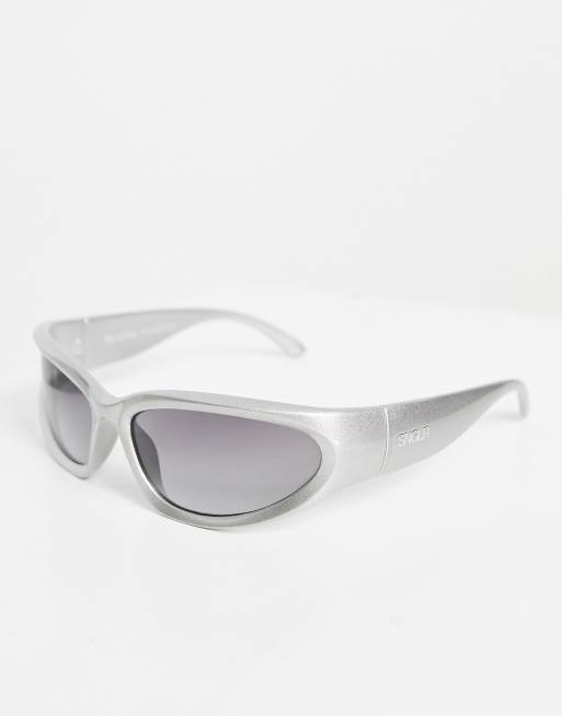 Bershka – Srebrne okulary przeciwsłoneczne w sportowym stylu, 2 z 4