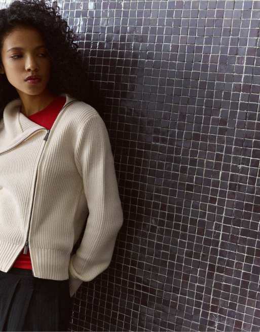 Bershka stickad jacka med asymmetrisk dragkedja i ecru, 2 av 5