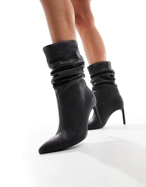 Bershka – Stiefel in verwaschenem Schwarz mit lockerem Schaft und Absatz
