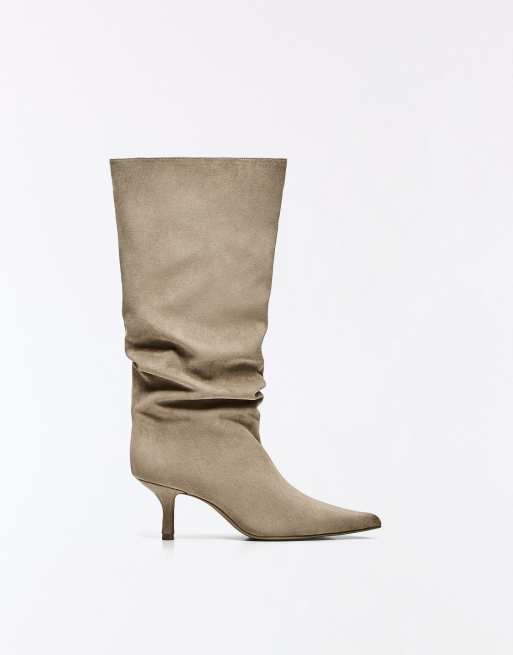 Bershka Stiefel mit Kitten-Heel in Beige, 3 von 7