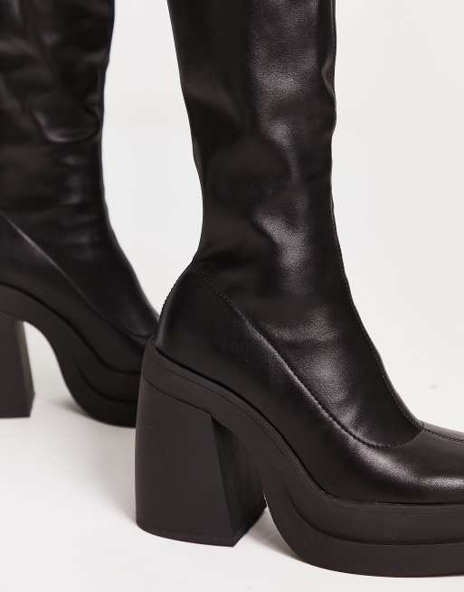 Bershka – Stiefeletten aus PU in Schwarz mit Plateausohle und Absatz, 2 von 4