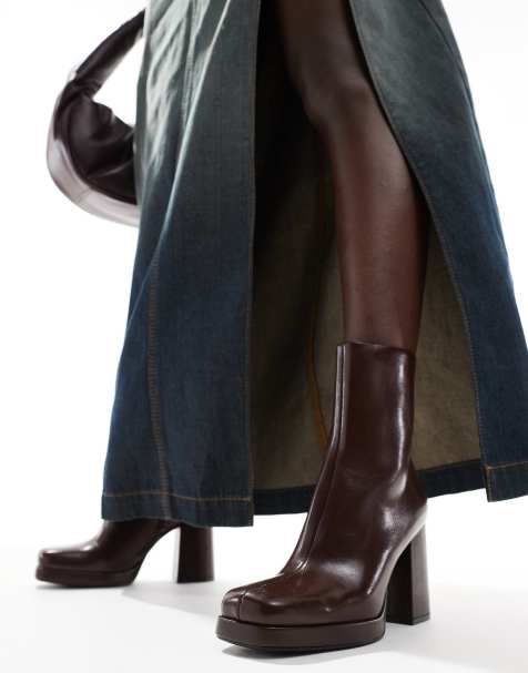 Bershka – Stiefeletten in Braun mit Plateausohle und Absatz - view 1