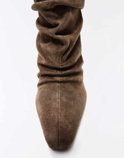 Bershka - Stivali ampi con tacco color cuoio, 4 di 7