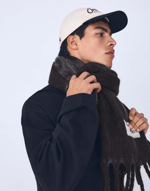 Bershka stjärnscarf i grått, 2 av 5