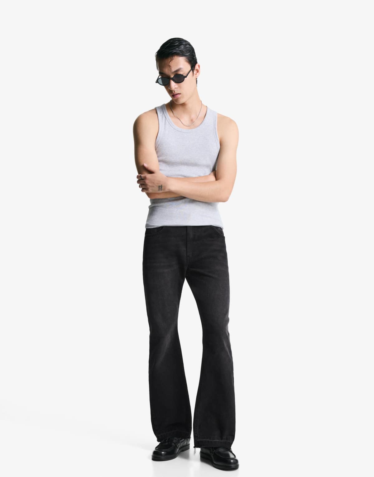 Bershka Straight-fit flared jeans in black