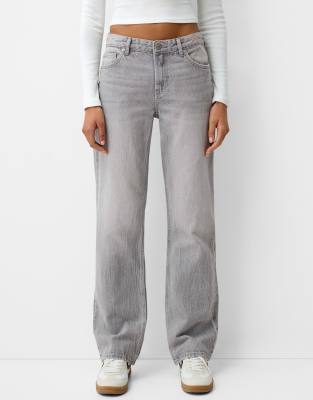 Bershka - Straight-Fit-Jeans in Hellgrau