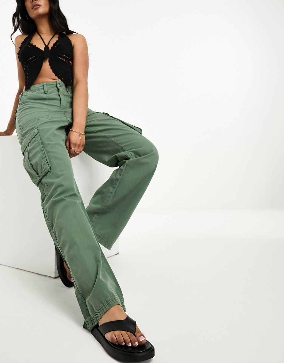 Bershka cargo trousers in khaki with belt