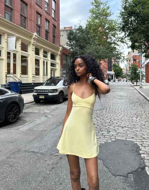 Bershka Strappy mini dress in yellow - view 1