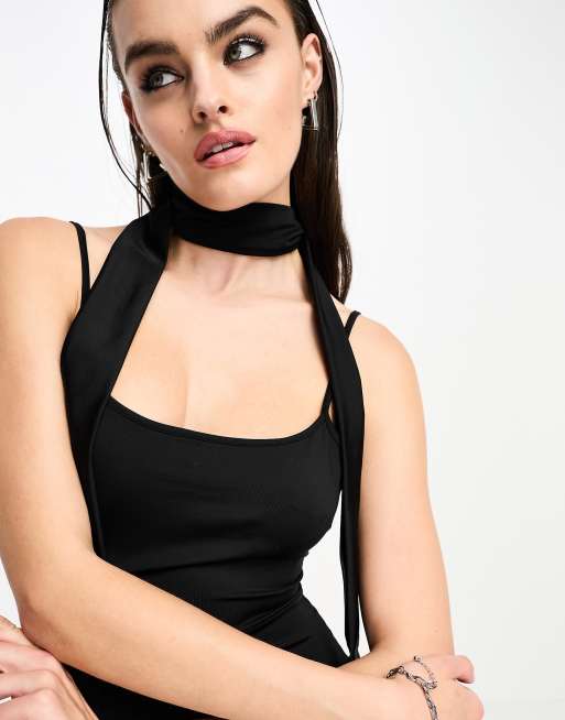 boohoo Leah Backless Strappy Slinky Body