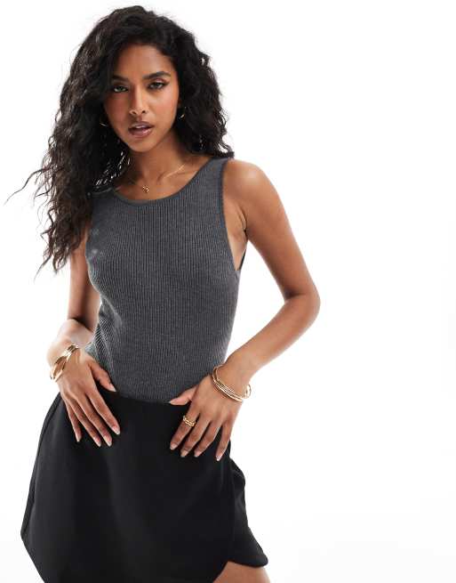 Bershka – Strick-Body in Grau mit Schleifenverzierung am Rücken