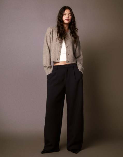 Bershka – Strickjacke in Grau mit Rundhalsausschnitt und Knopfleiste - view 1