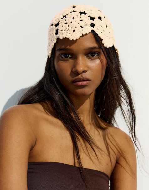 Bershka – Strickmütze in Ecru - view 1