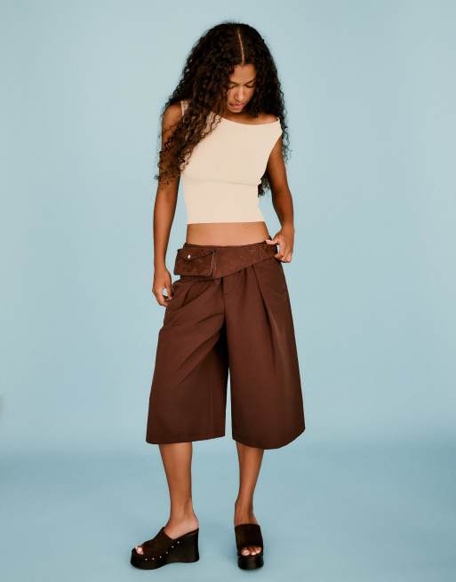 Bershka – Strickoberteil in Ecru mit U-Boot-Ausschnitt und Paillettenverzierung, 3 von 4