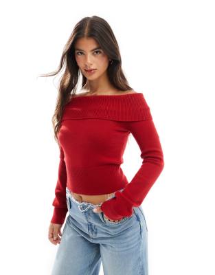 Bershka - Strickpullover in Rot mit Carmen-Ausschnitt