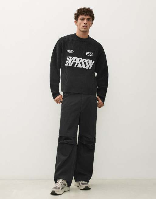 Bershka Strickpullover mit Grafik und Rundhalsausschnitt in Schwarz, 4 von 6