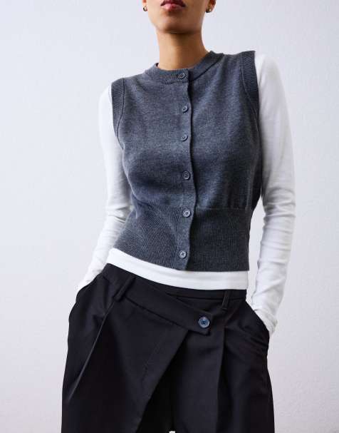 Bershka – Strickweste in Grau mit Knopfleiste - view 1