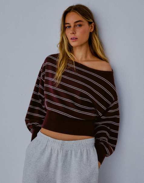 Bershka striktrøje med asymmetrisk hals i burgundy - view 1