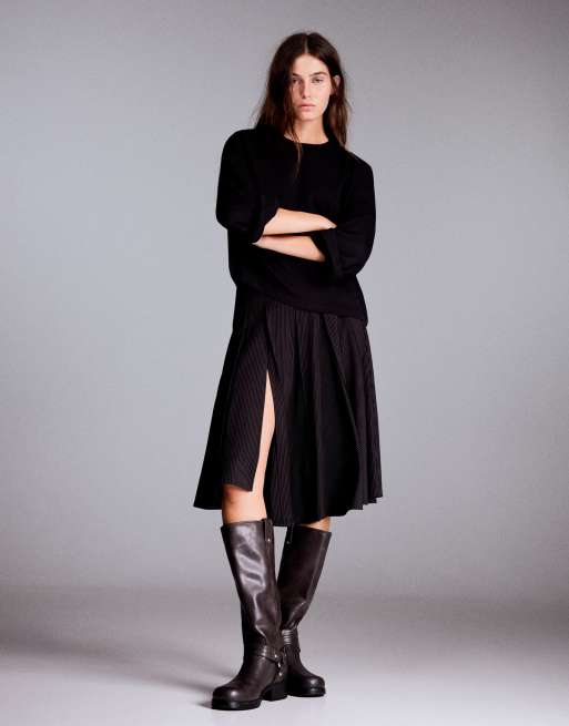 Bershka Striped boxy long sleeve t-shirt in black, 2 of 6