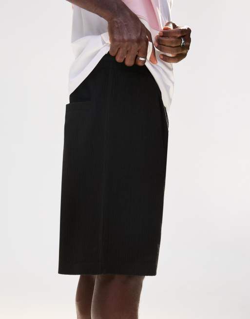 Bershka – Strukturierte, flauschige Bermudashorts in Schwarz, 3 von 4