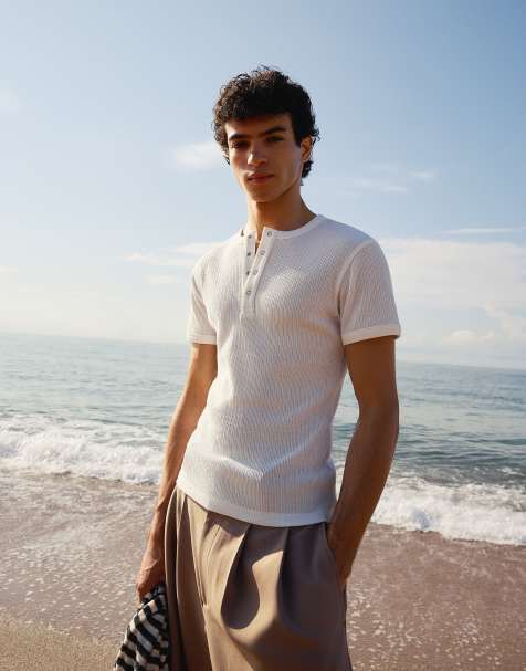 Bershka – Strukturiertes Henley-T-Shirt in Weiß - view 1