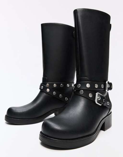 Bershka Studded biker boots in black, 6 of 6