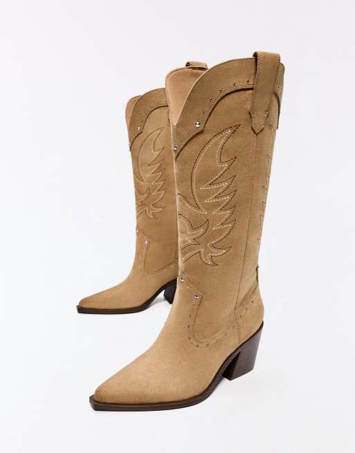 Bershka Studded cowboy heel boots in beige, 3 of 6