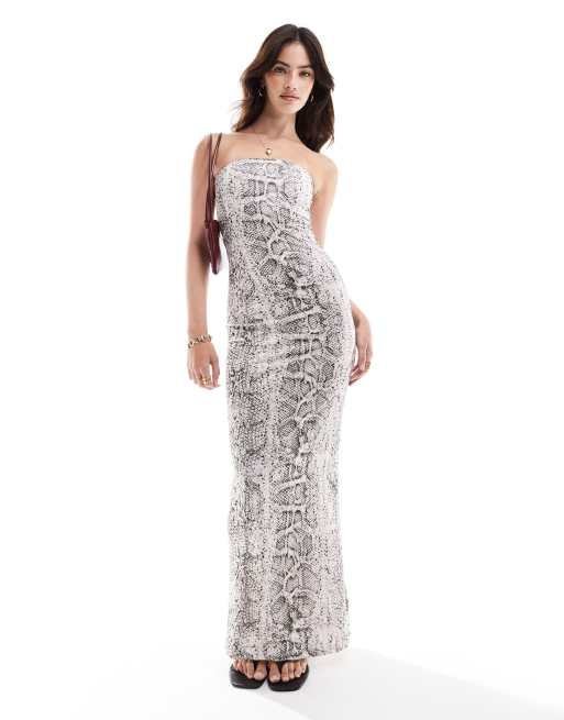 Bershka – Sukienka maxi bodycon z dekoltem bandeau we wzór skóry węża