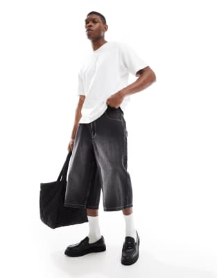 Bershka super baggy denim bermuda jorts in black - view 1