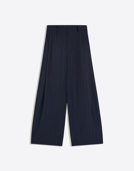 Bershka super baggy nålestribede bukser med læg i blå, 5 af 5