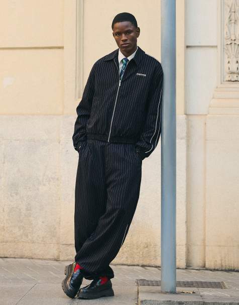 Bershka Super baggy pinstripe trousers in navy - view 1
