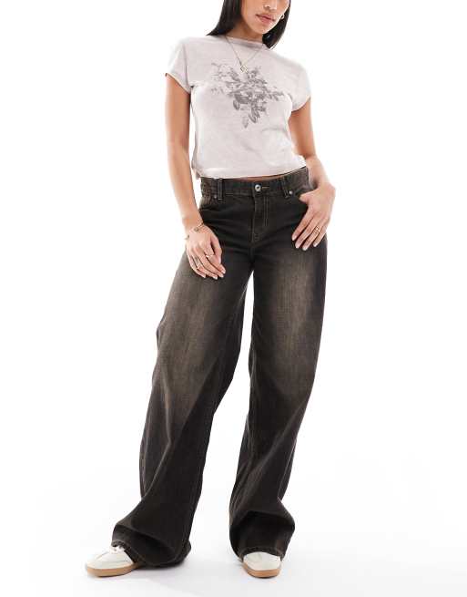 Bershka - Superposede jeans med vide ben i brun vask