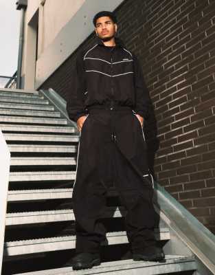Superweite Hose aus Funktionsmaterial in Schwarz Schwarz XL
