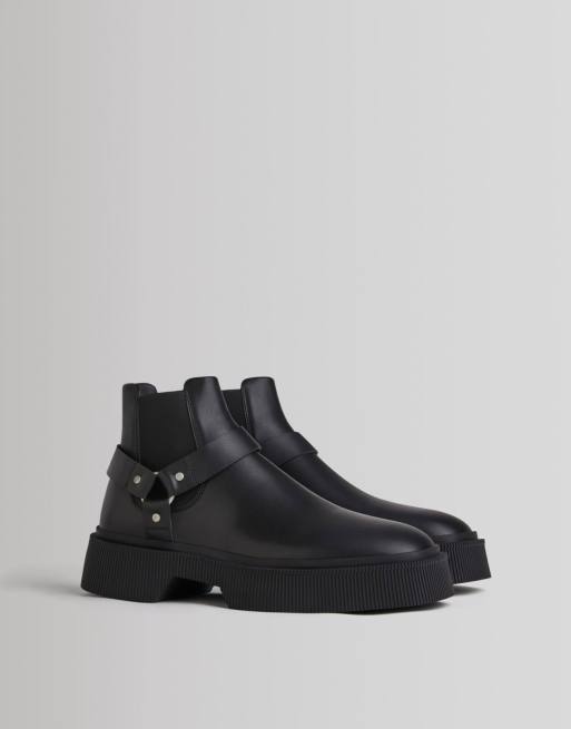 Bershka – Svart grova chelseaboots med spänne
