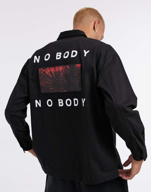 Bershka – Svart mönstrad overshirt