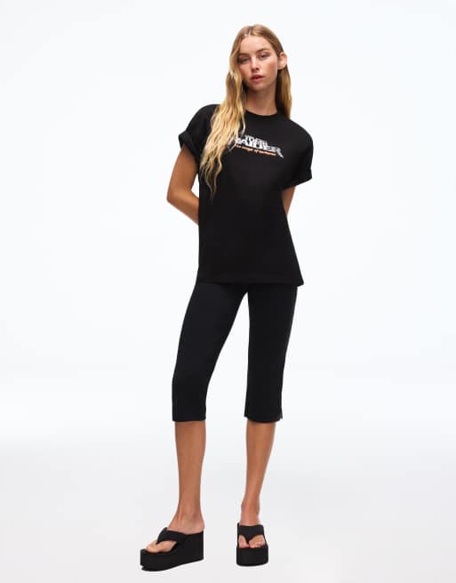 Bershka – Svart t-shirt i oversize med Tomb Raider-tryck, 2 av 3