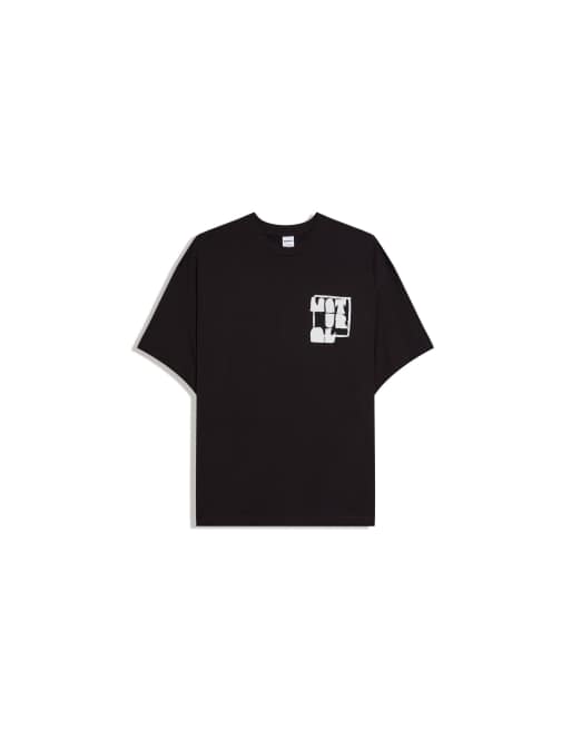 Bershka – Svart t-shirt med avslappnad passform och blommigt tryck, 3 av 4
