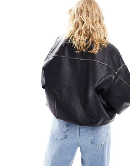 Bershka – Svart, urtvättad dad-jacka i extra oversize och läderimitation, 4 av 4