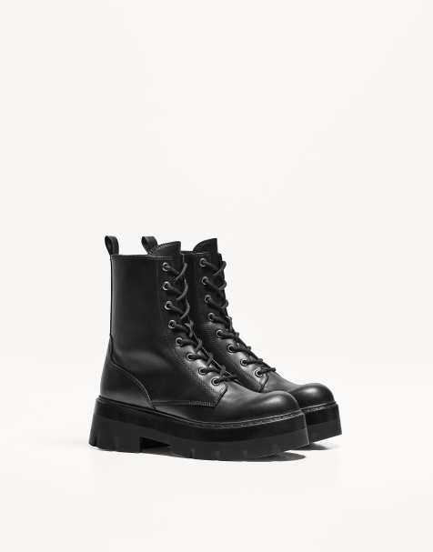 Bershka – Svarta ankelboots med snörning och mönstrad sula - view 1