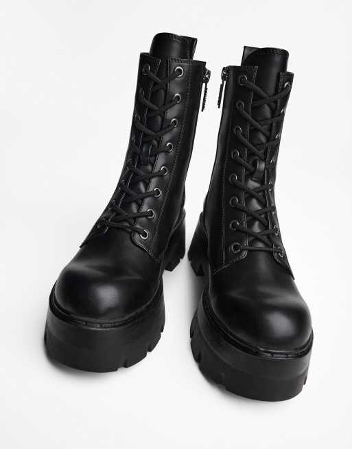 Bershka – Svarta ankelboots med snörning och mönstrad sula, 2 av 4