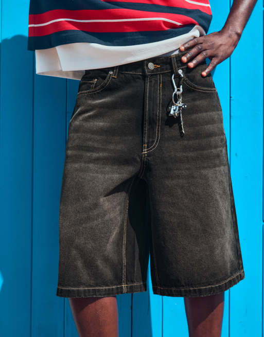 Bershka – Svarta baggy jeansshorts i bermudastil, 3 av 4