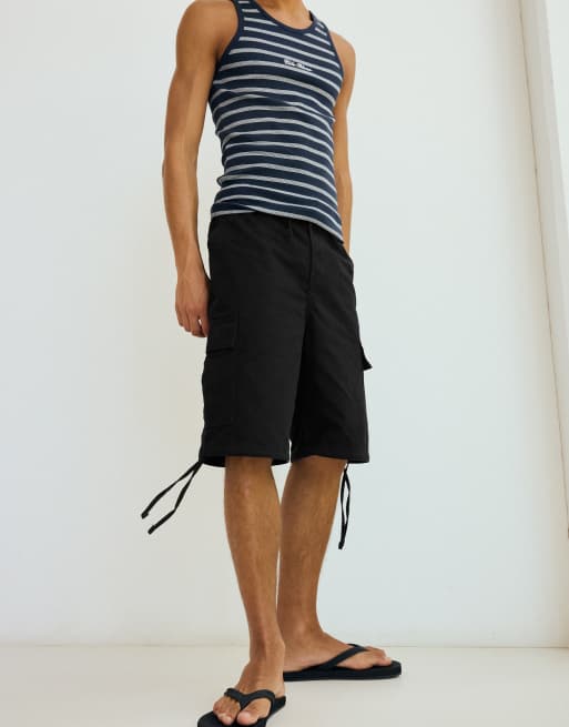 Bershka – Svarta bermudashorts i cargostil med vida ben, 2 av 4