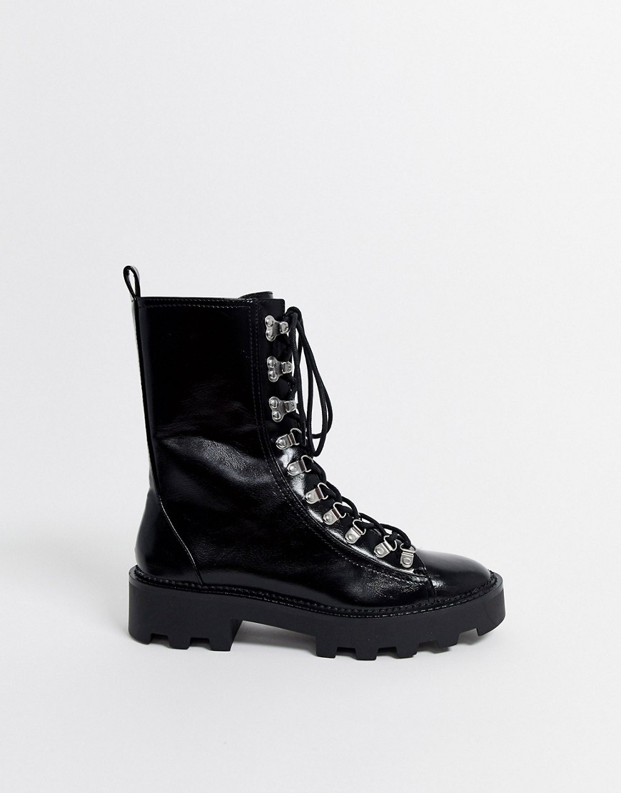 Bershka – Svarta boots med mönstrad sula och pjäxhakar