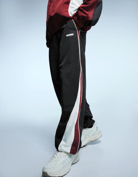 Bershka – Svarta, extra baggy byxor i teknisk, sportig stil - view 1