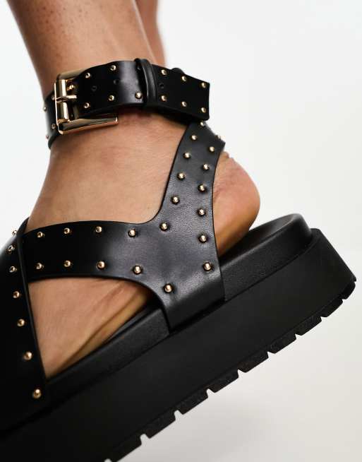 Bershka – Svarta flatform-sandaler med nitar, 3 av 4