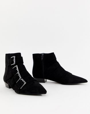 Bershka – Svarta, platta boots med spänne