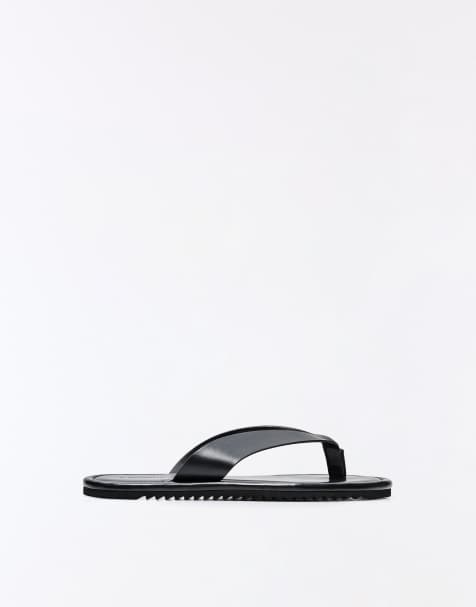 Bershka – Svarta sandaler med kilklackar och tårem - view 1